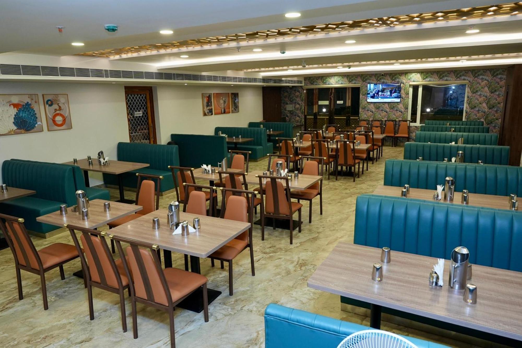 Le Royale Palace Karaikal Εξωτερικό φωτογραφία