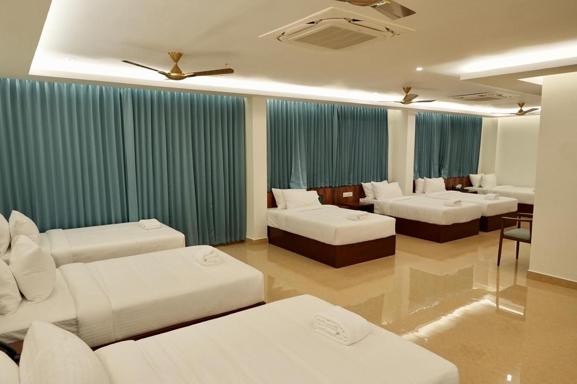 Le Royale Palace Karaikal Εξωτερικό φωτογραφία